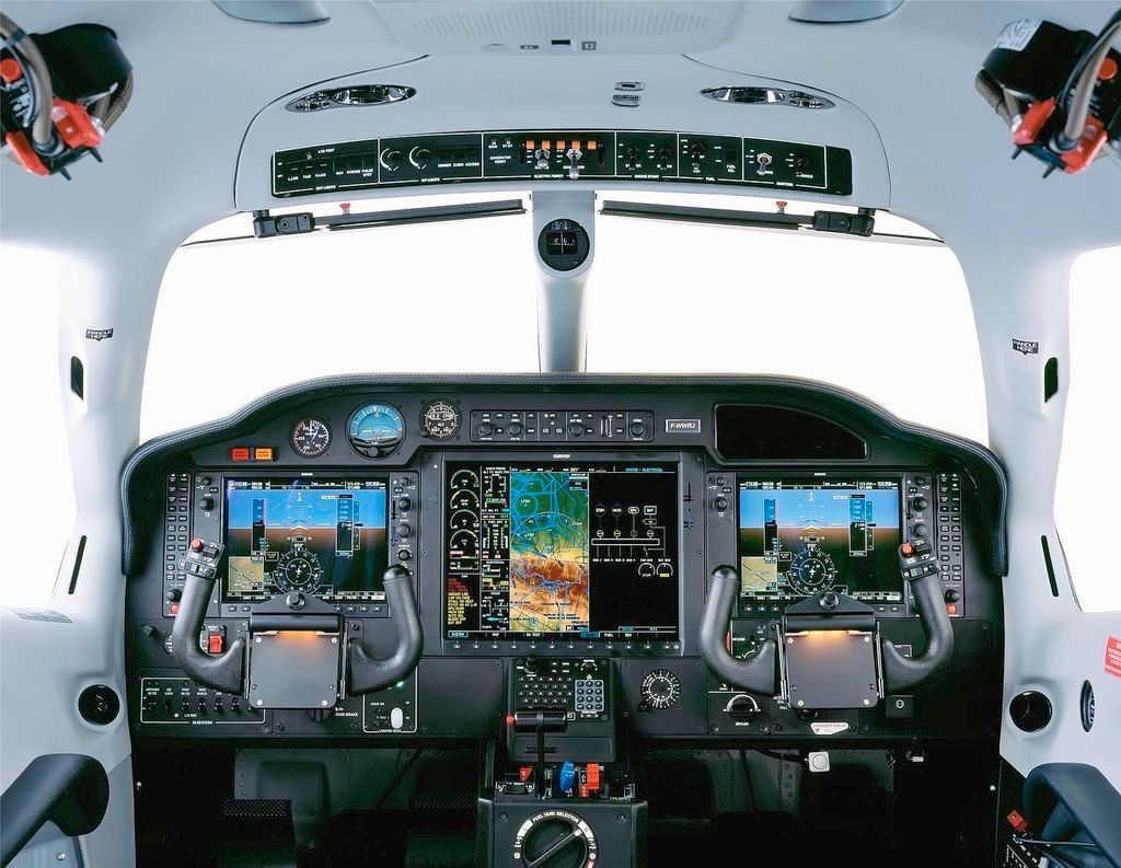 TBM-850_Cockpit_01_zpszfqsqxba.jpg